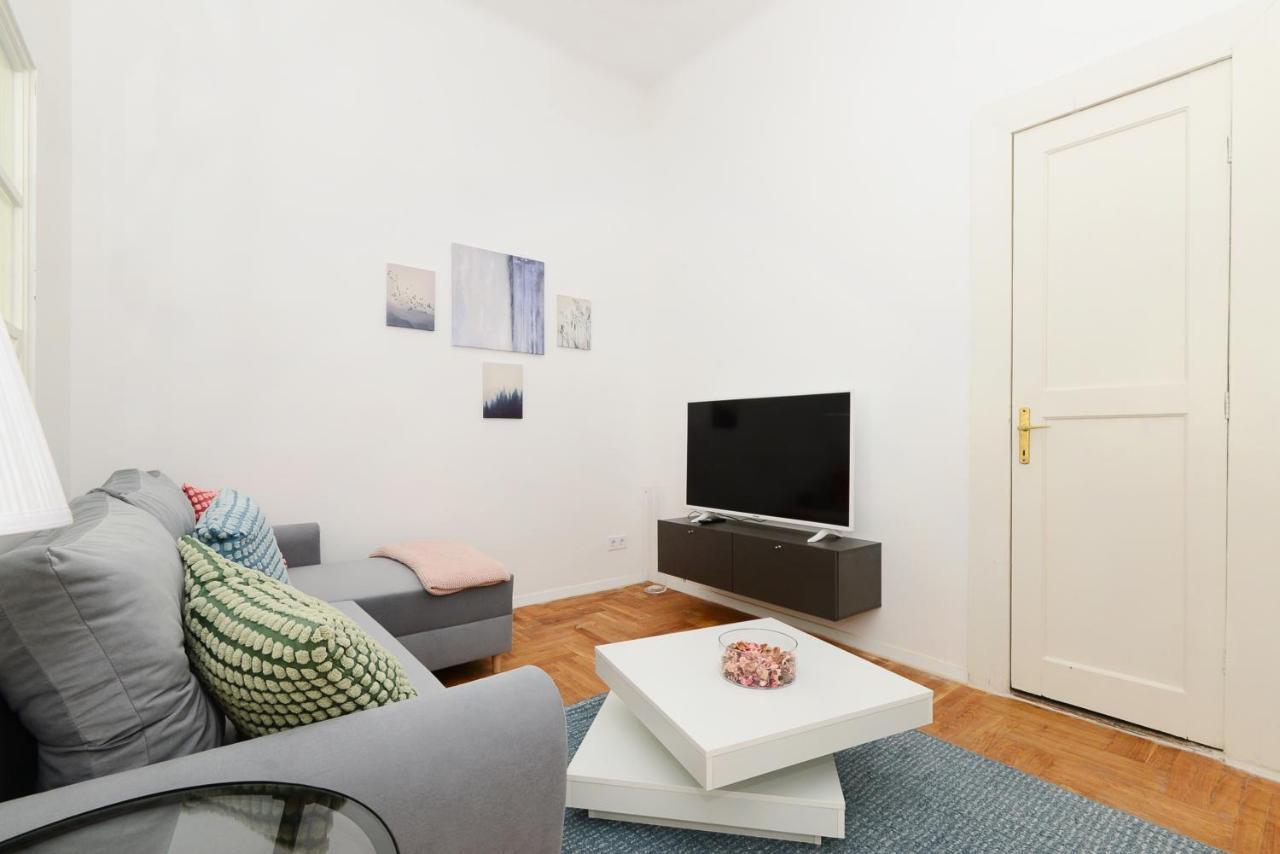 Akacfa 7 Center Beautiful Apartamento *