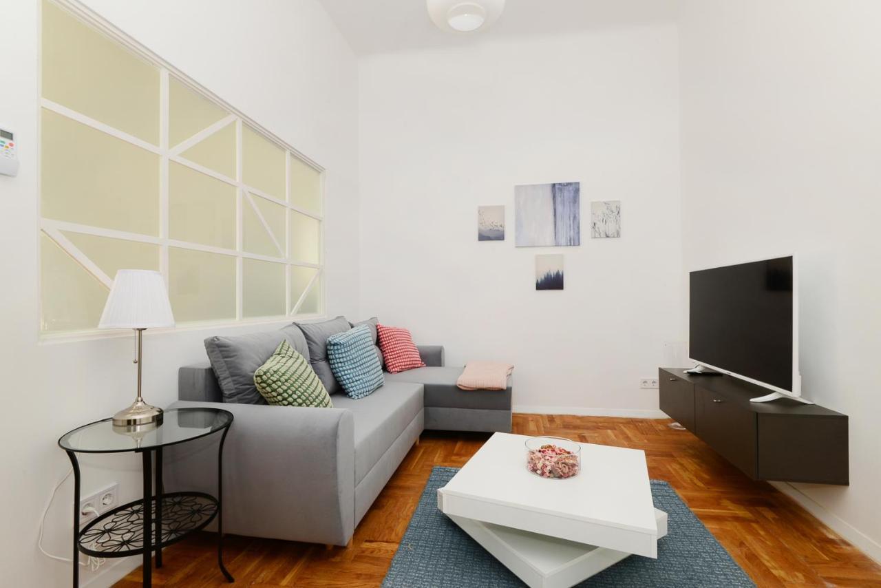 Akacfa 7 Center Beautiful Apartamento